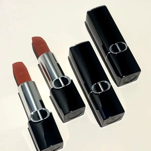 ROUGE DIOR сатиновое покрытие – 3.5 г